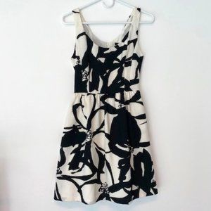 BLOOMINGDALE'S AQUA Brand Black & White Lined Cocktail Dress / Womens' Size S